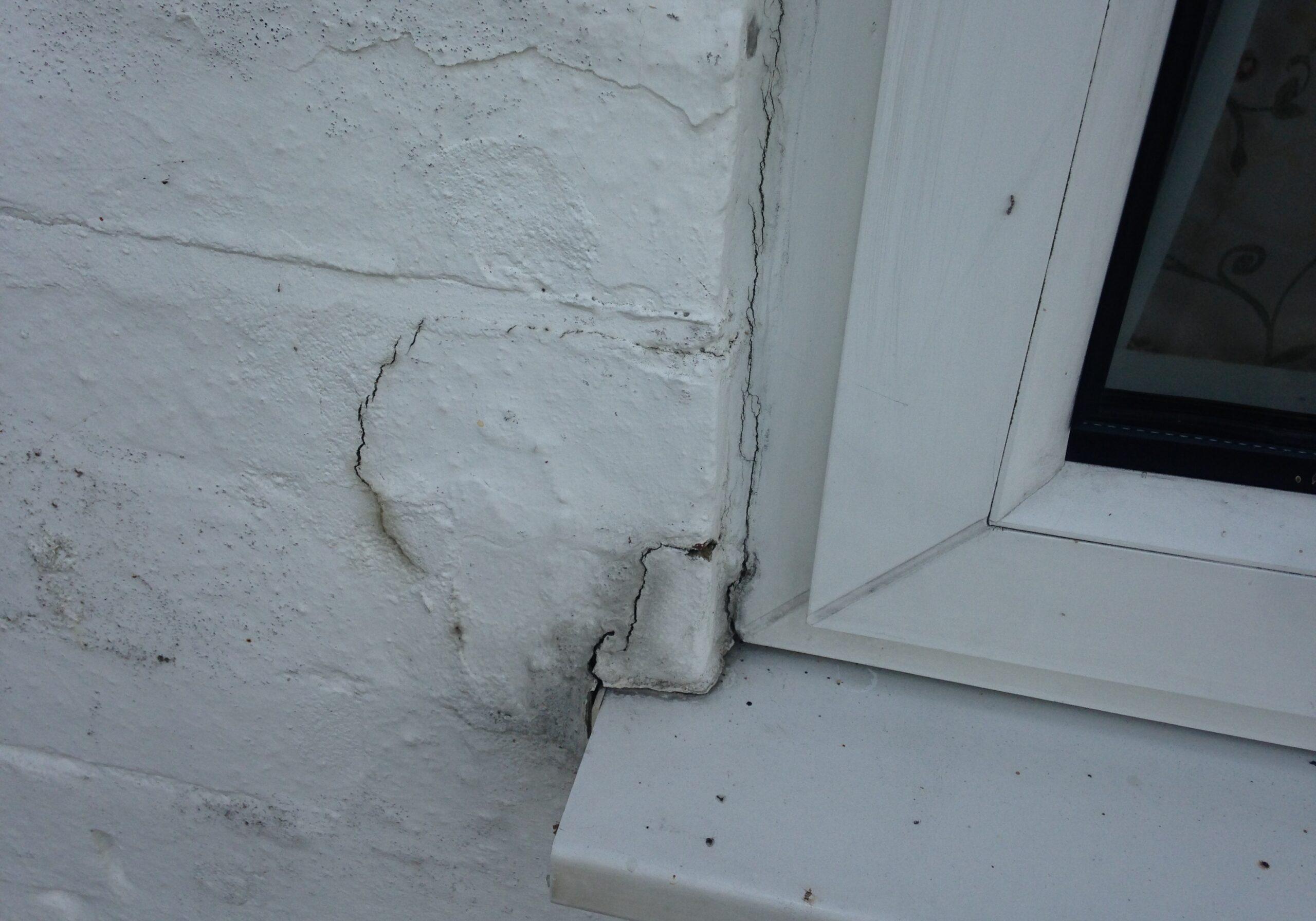 Penetrating Damp - Defect in brickwork